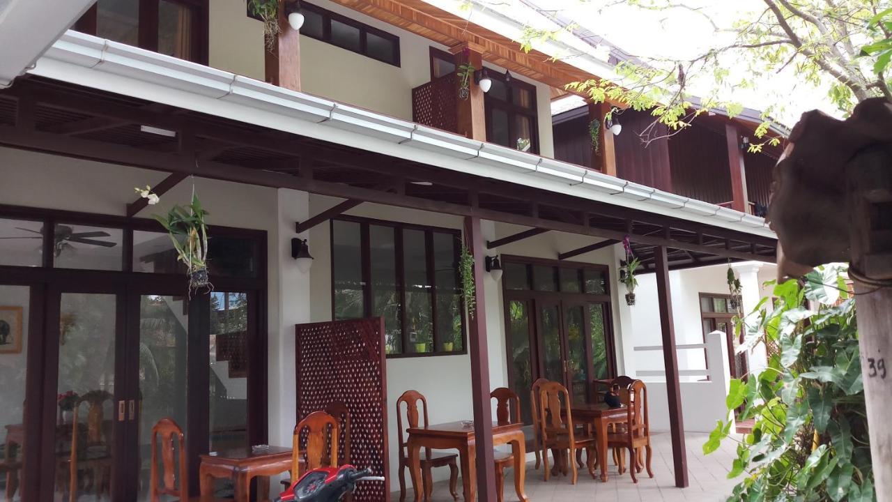 Villa Bouathong Hotels Луанг Прабанг Екстериор снимка
