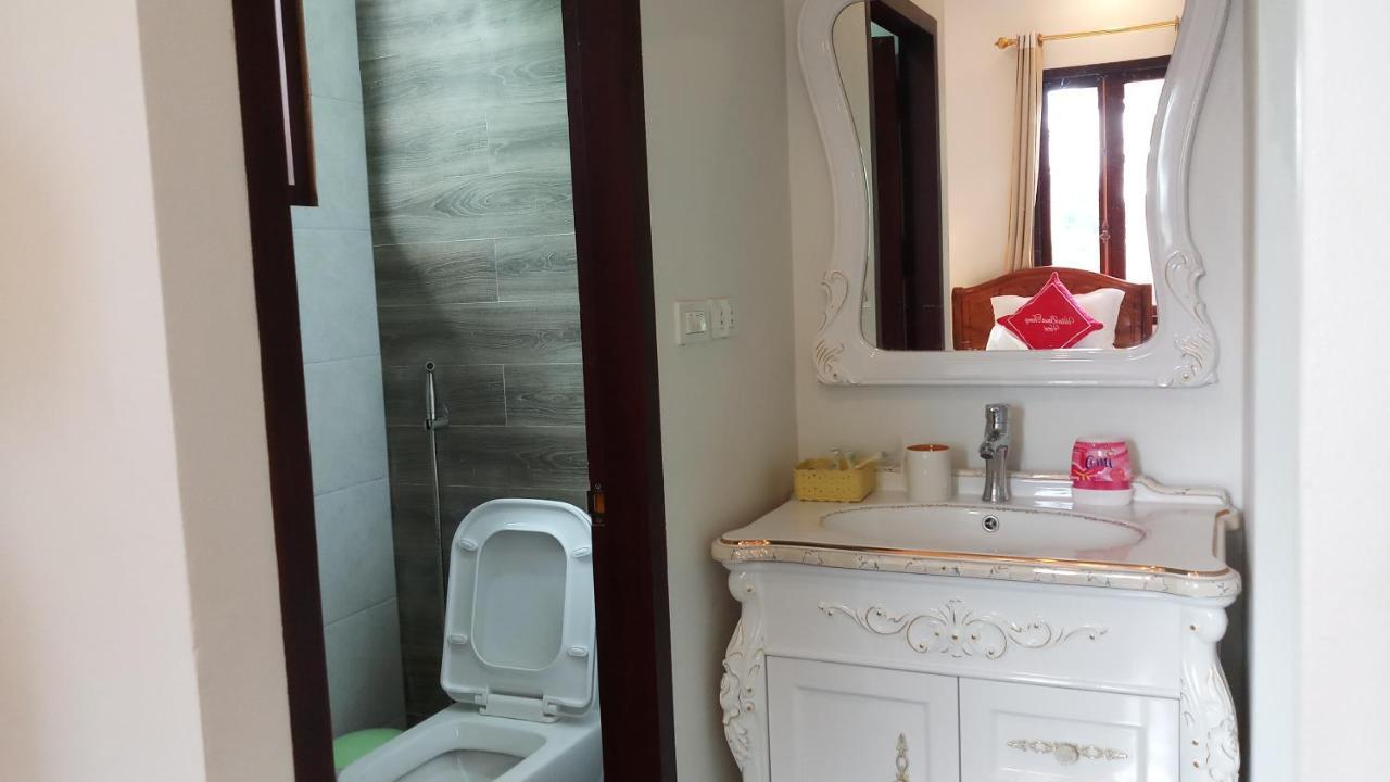 Villa Bouathong Hotels Луанг Прабанг Екстериор снимка