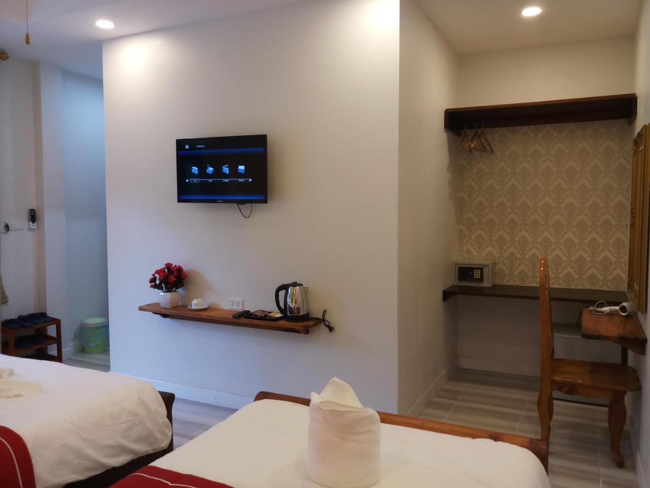 Villa Bouathong Hotels Луанг Прабанг Екстериор снимка