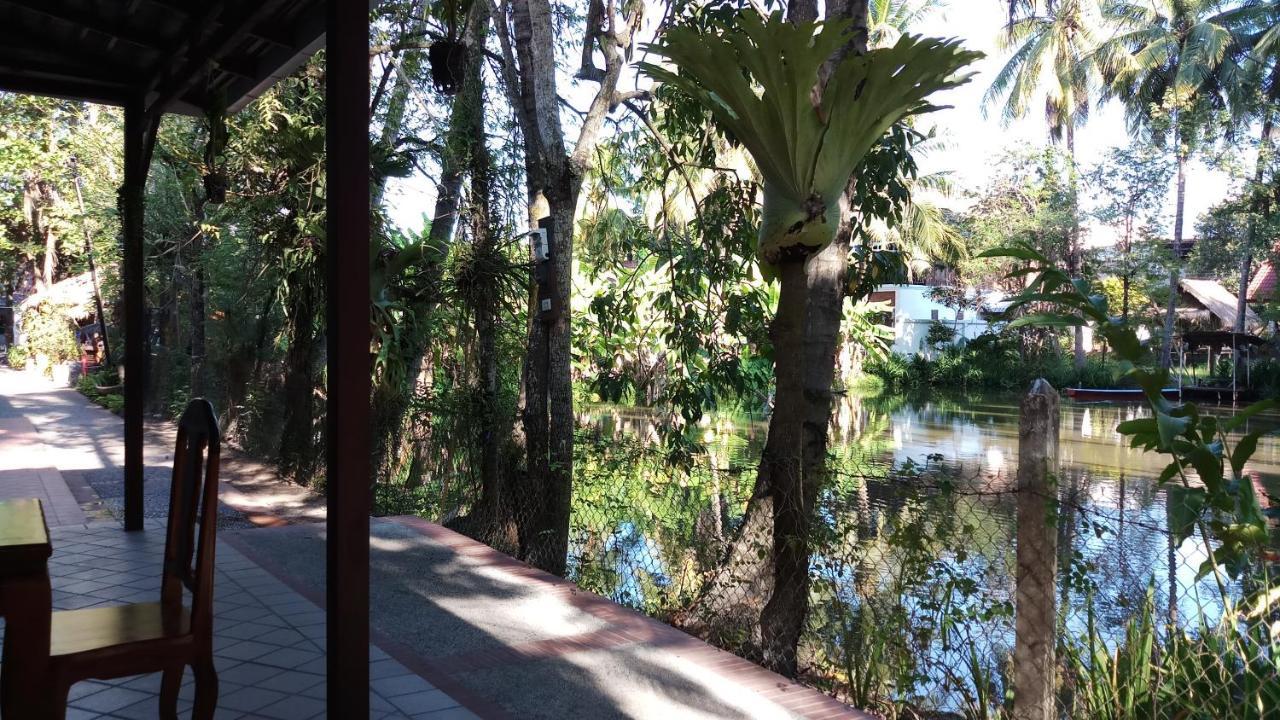 Villa Bouathong Hotels Луанг Прабанг Екстериор снимка