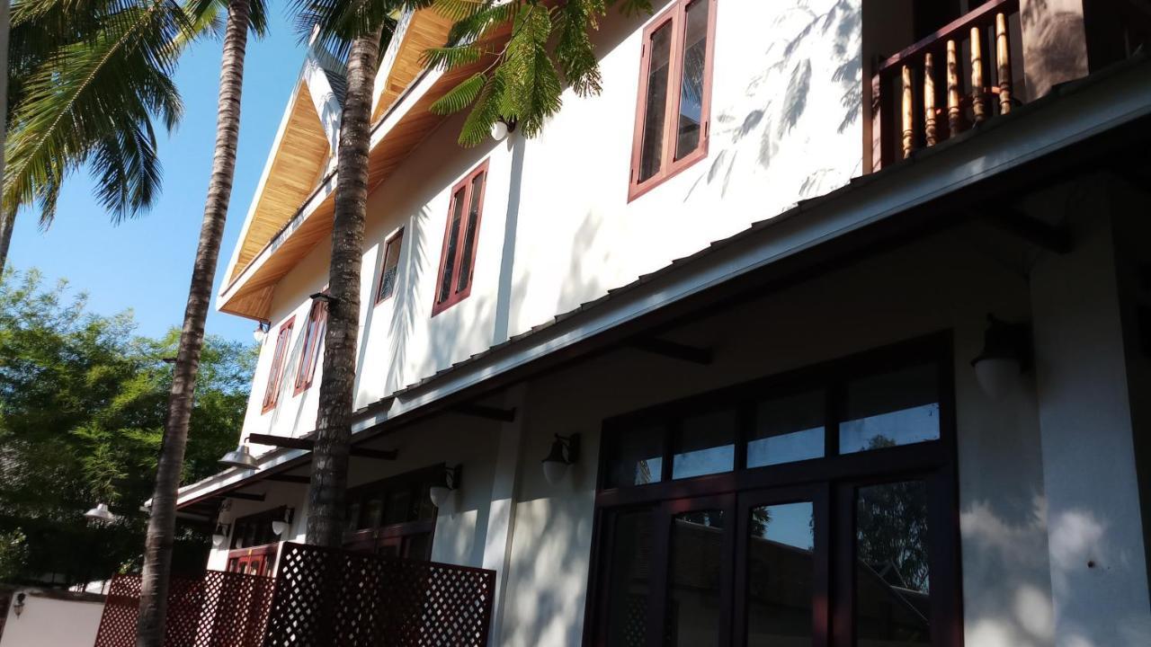 Villa Bouathong Hotels Луанг Прабанг Екстериор снимка